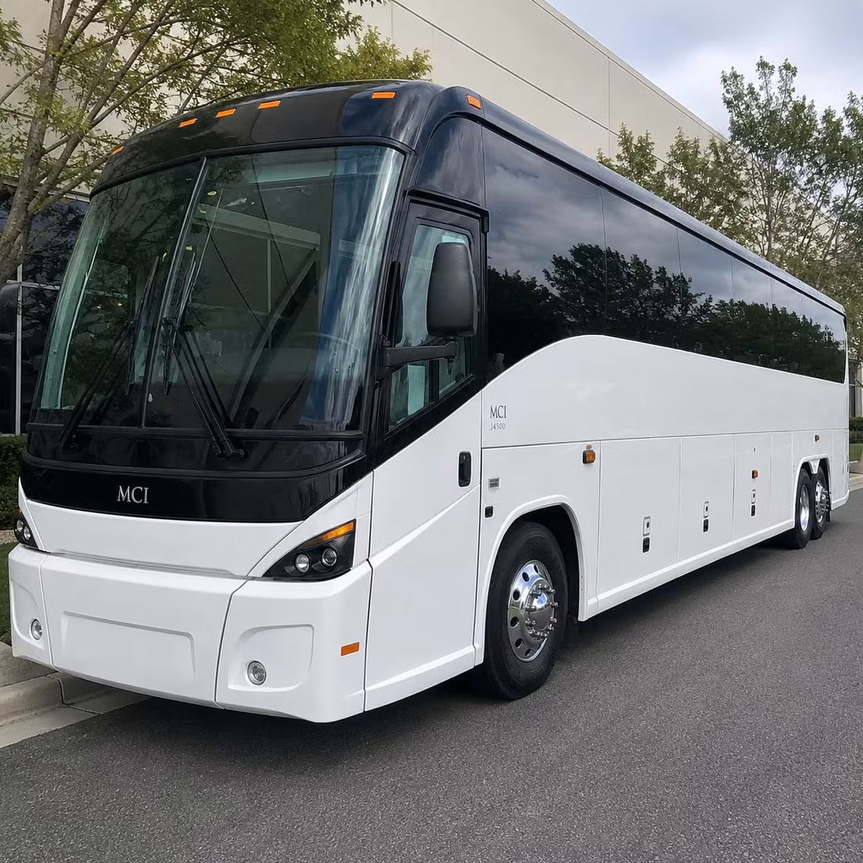 daily commuter shuttle services for billings businesses and employers